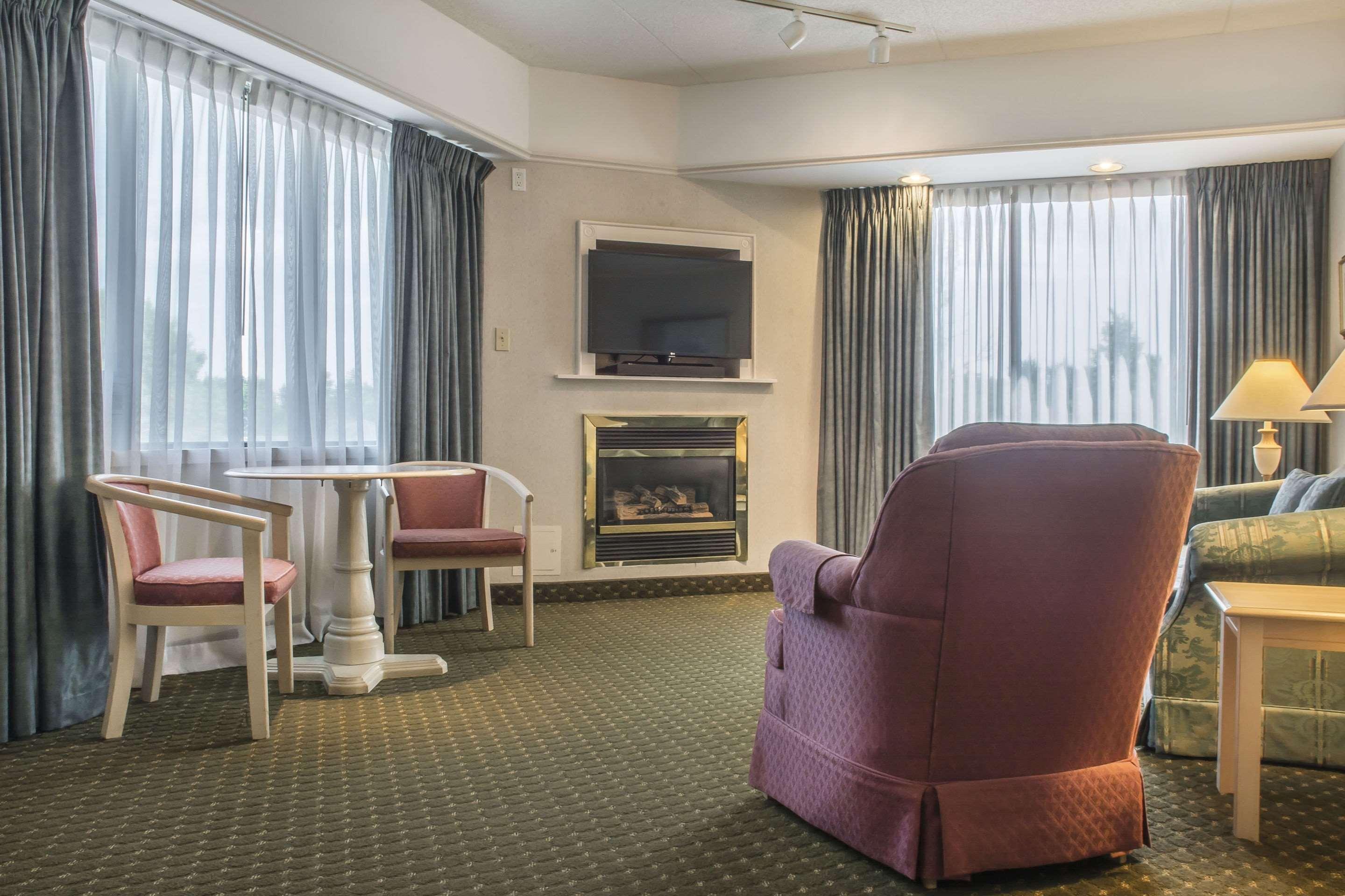 Clarion Hotel & Conference Centre Fort Erie Eksteriør bilde
